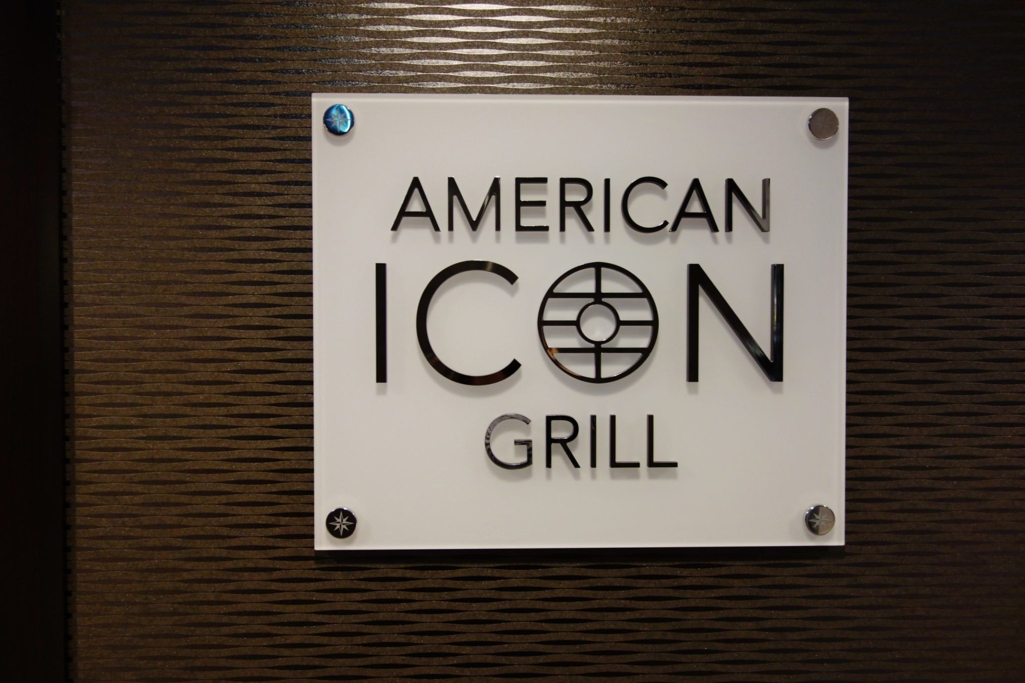 Quantum of the Seas: Dynamic Dining Review American Icon Grill