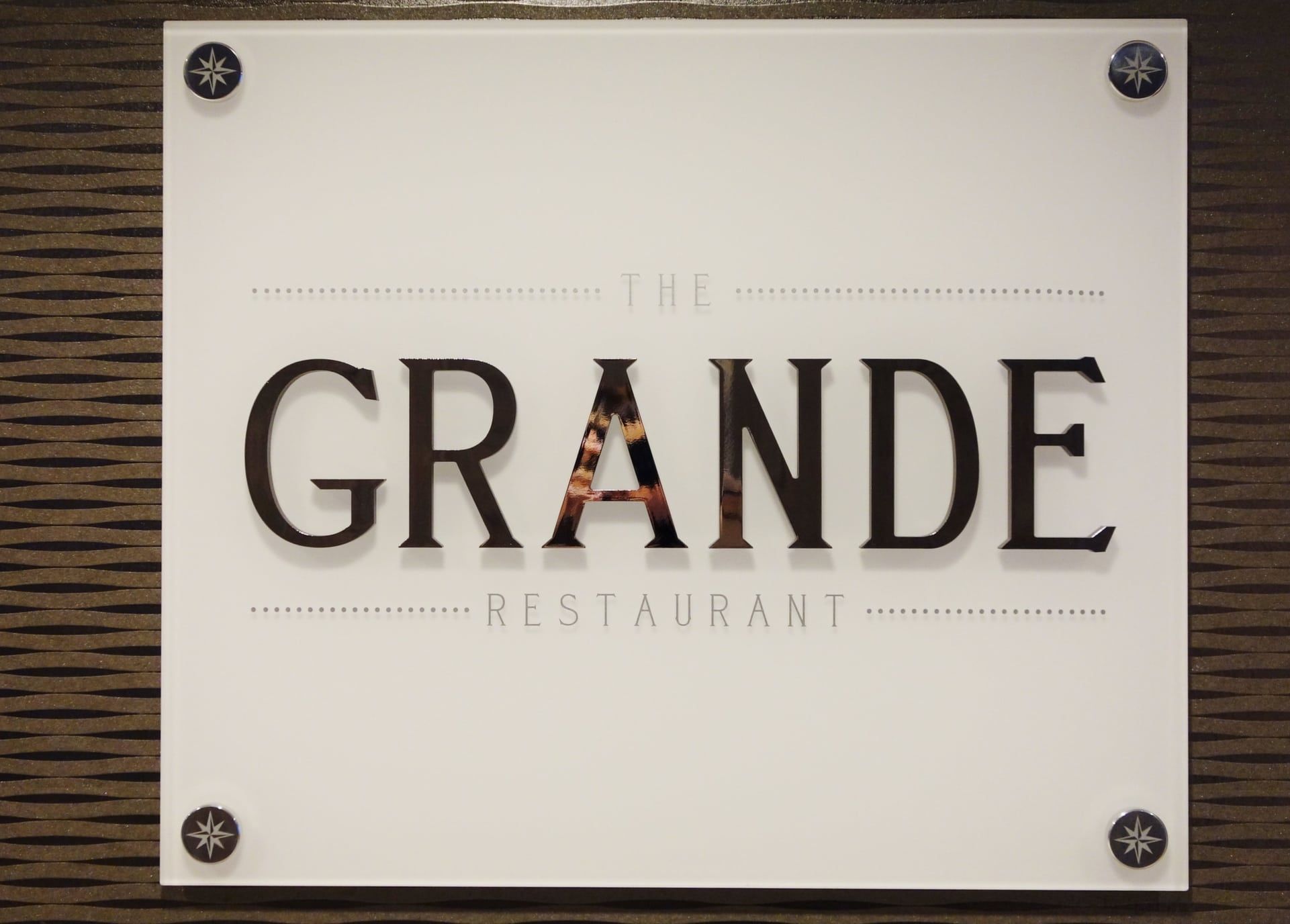 Quantum of the Seas: Dynamic Dining Review Grande Restaurant
