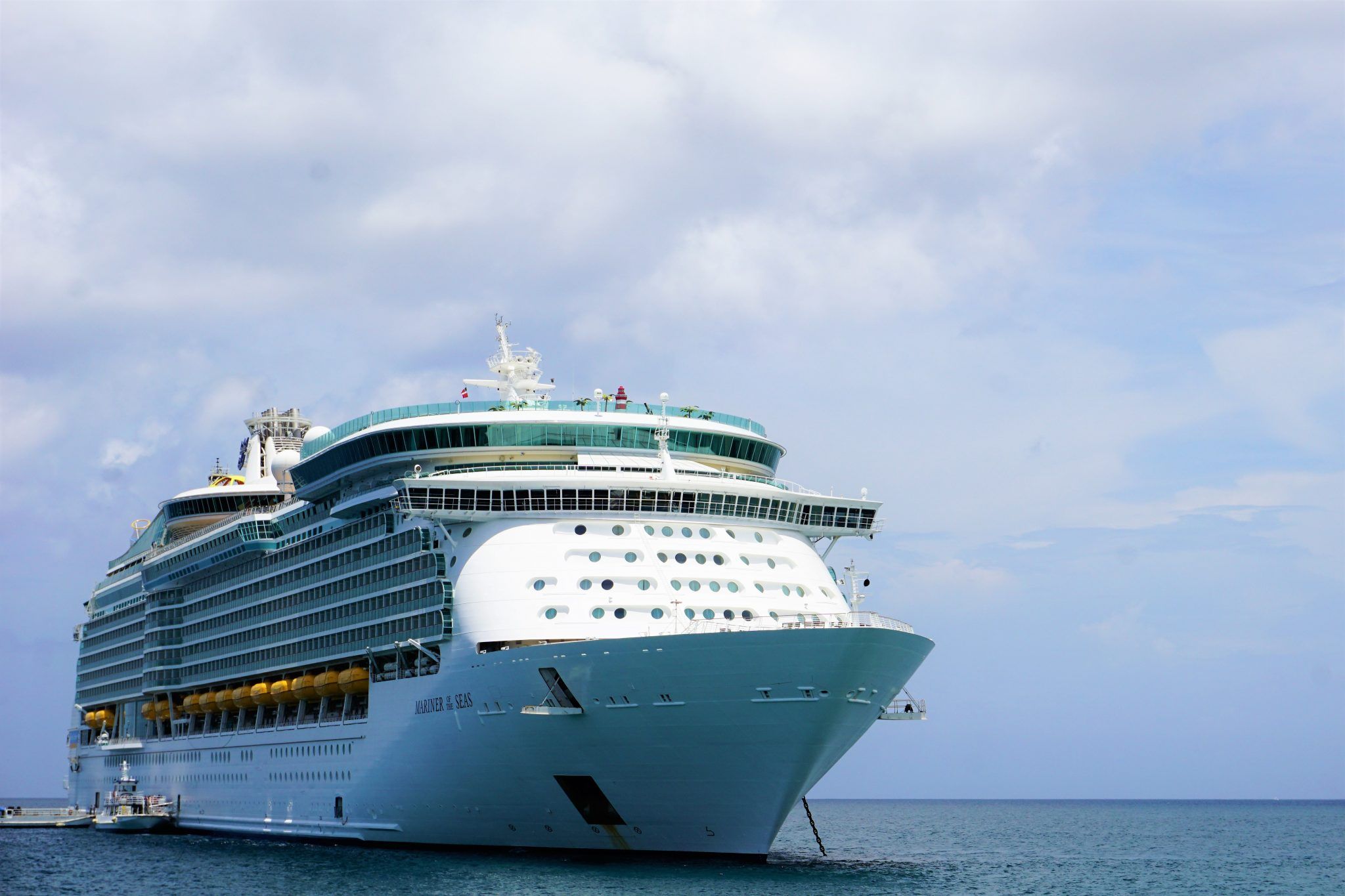 Pros and Cons of Taking a Cruise Ship Versus Flying Directly To Nassau 