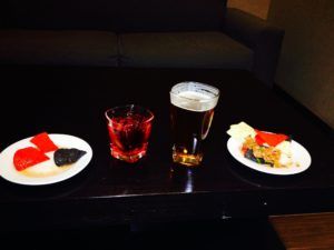 Snacks Embassy Suites Elizabeth NJ Review