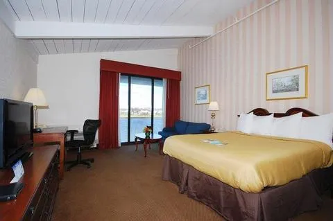 hotels near boston cruise port 