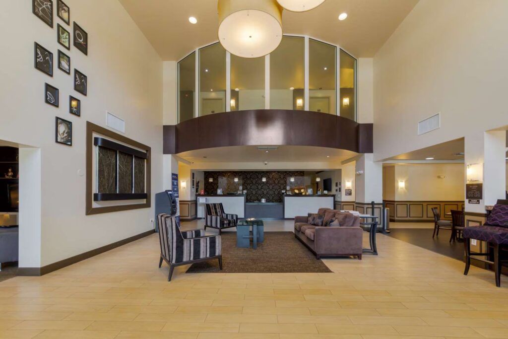 One of the best hotels near miami cruise port is the Best Wetern Plus Miami Airport