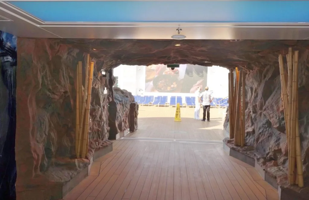 Norwegian Escape Bars