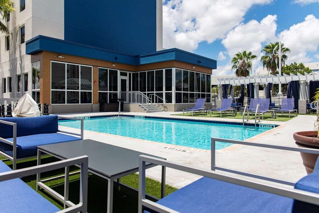 The pool at The Hampton Inn & Suites Miami Airport