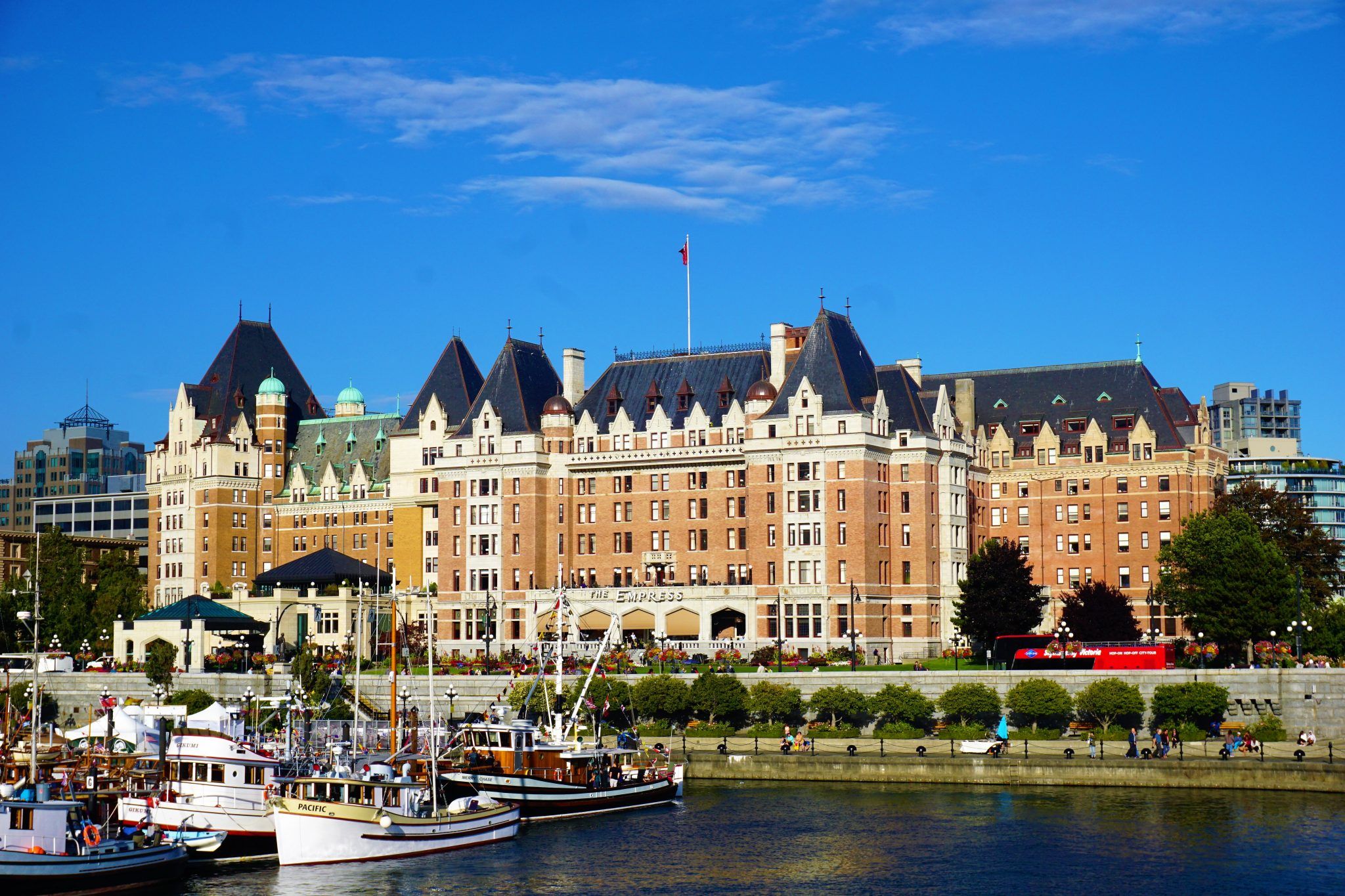 The Best Things to Do in Victoria, BC | Eat Sleep Cruise