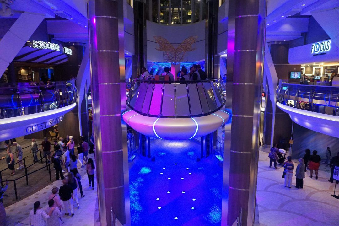 Our Complete Guide to all the Harmony of the Seas Bars