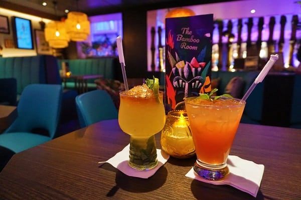 Drinks at Bamboo Room on Mariner of the Seas