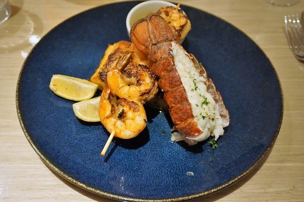 Hooked Seafood Symphony of the Seas Review - EatSleepCruise.com