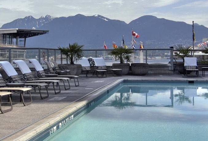 Fairmont Waterfront Hotel Pool