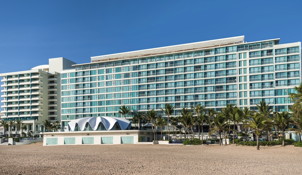 La Concha Resort remains one of the top hotels near the San Juan cruise port.