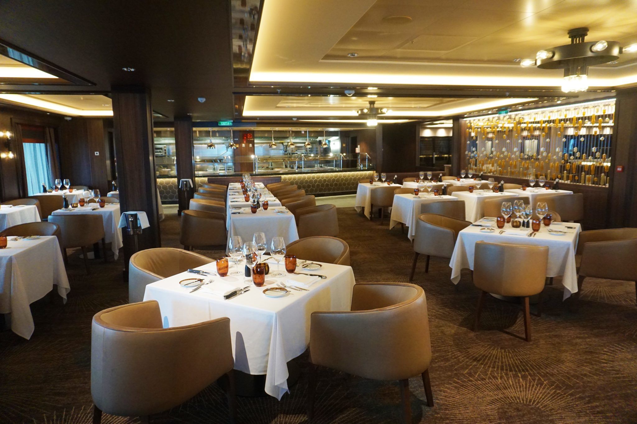 norwegian cruise line dining changes
