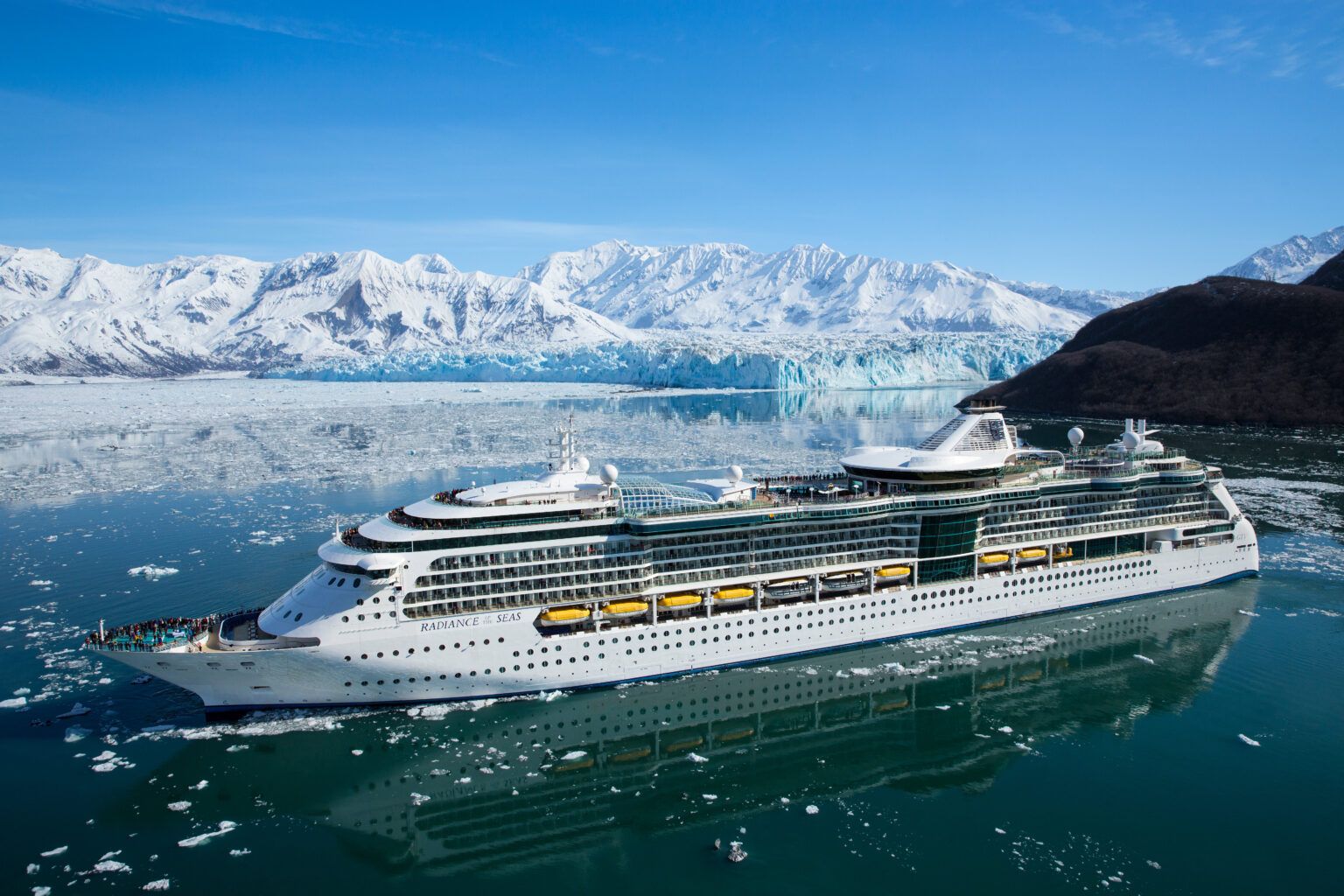 Hubbard Glacier vs. Glacier Bay: Which Alaska Cruise is the Best?