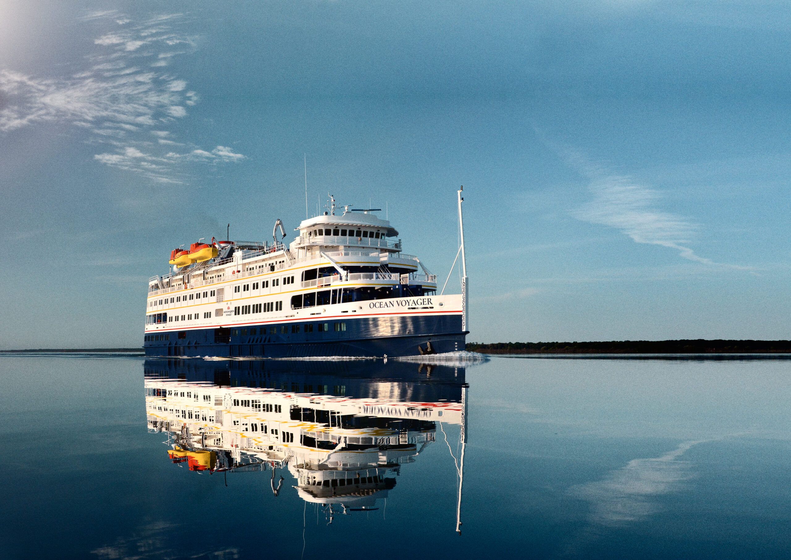 Ocean Voyager. Georgiy Zhukov лайнер. Мисиписи.