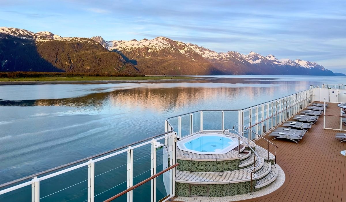 Our Expert Alaska Cruise Tips and Tricks You Need to Know in 2024