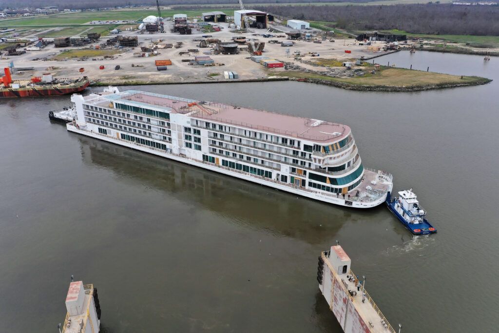 Viking Mississippi Floated Out in Louisiana