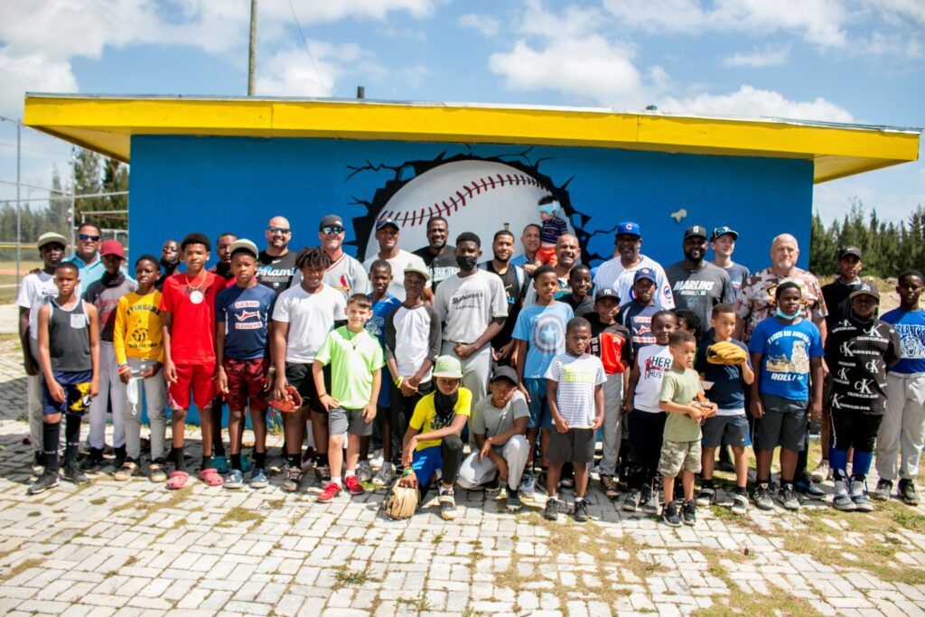 Bahamas Paradise Cruise Line Hosts Softball Match With Former MLB Greats