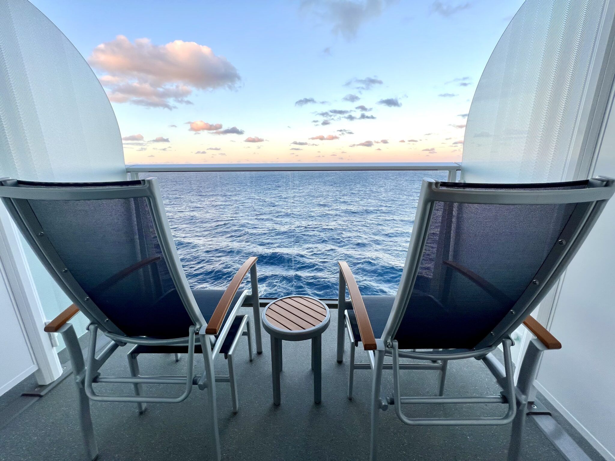 wonder of the seas cruise balcony room