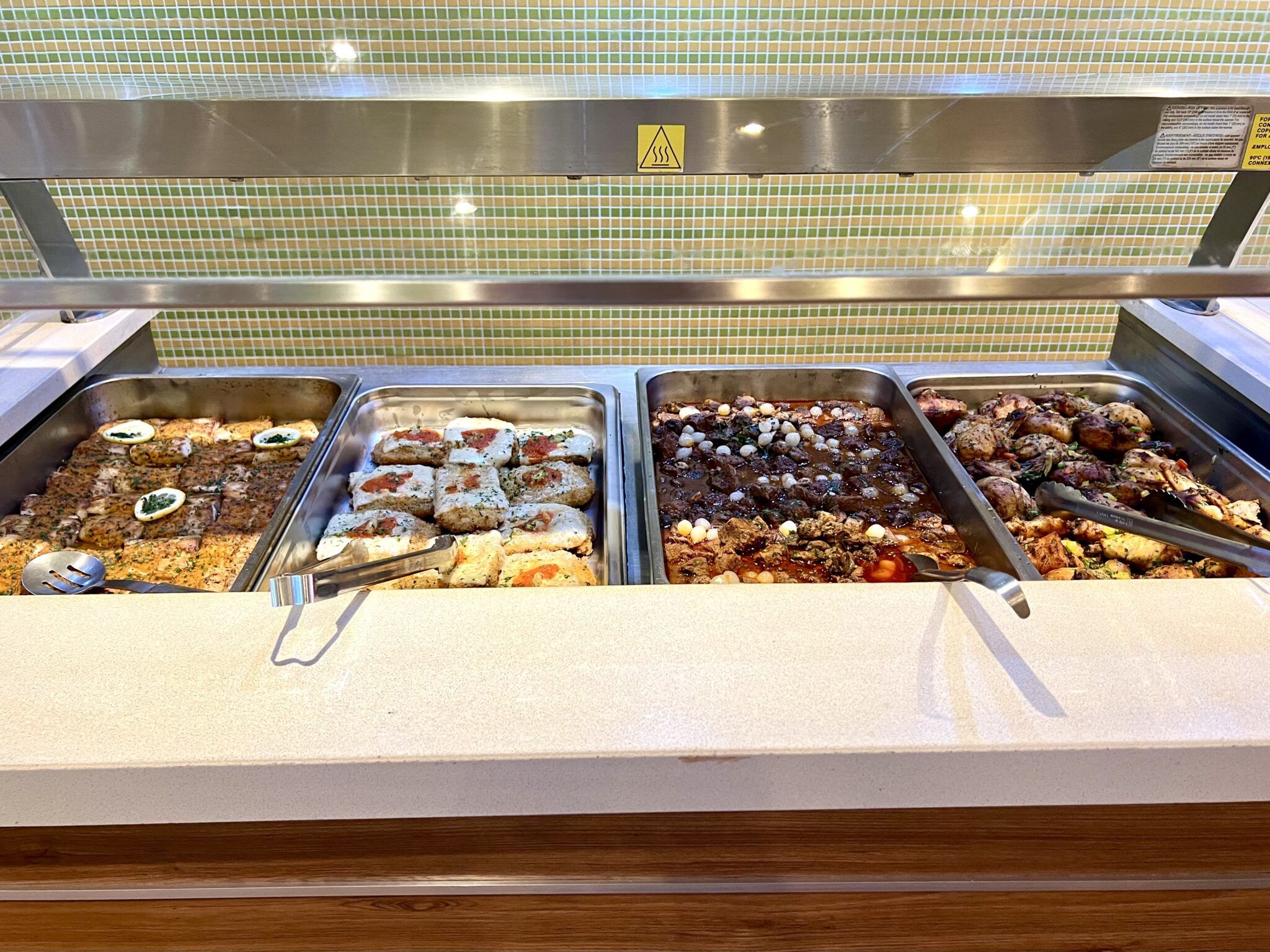 Paradise Buffet In Montclair California - p8u7pu3