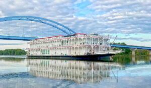 American Queen Voyages Premieres The Field of Dreams Experience