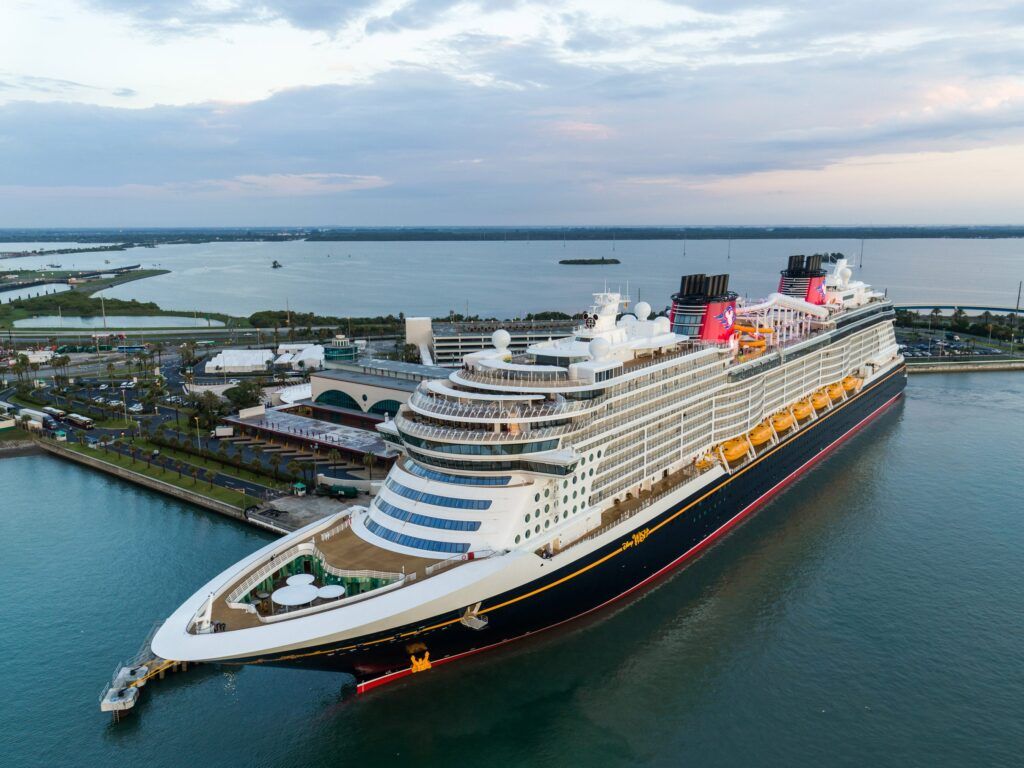 Latest Cruise Line Updates Due to Hurricane Ian