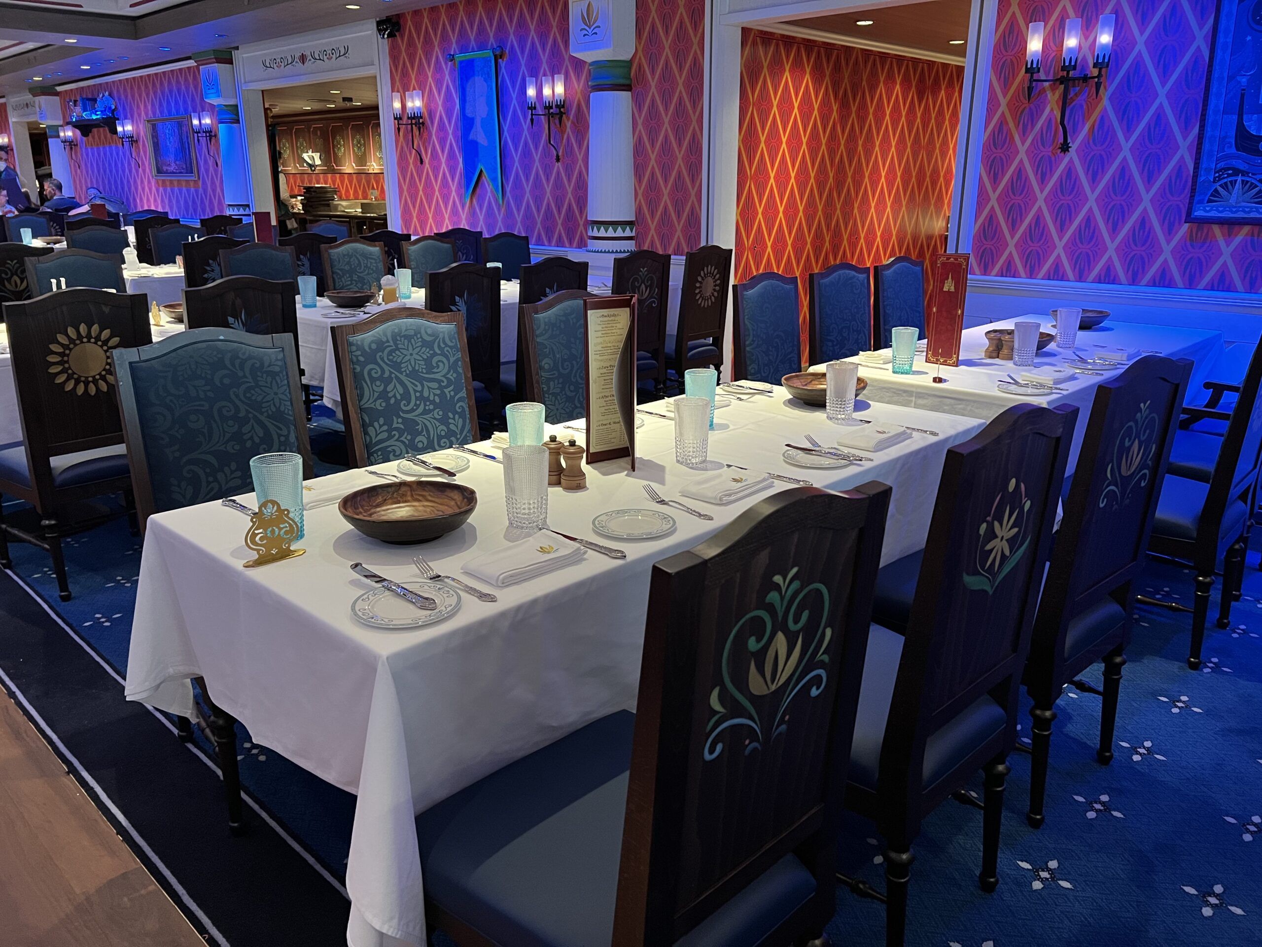 disney cruise breakfast and lunch