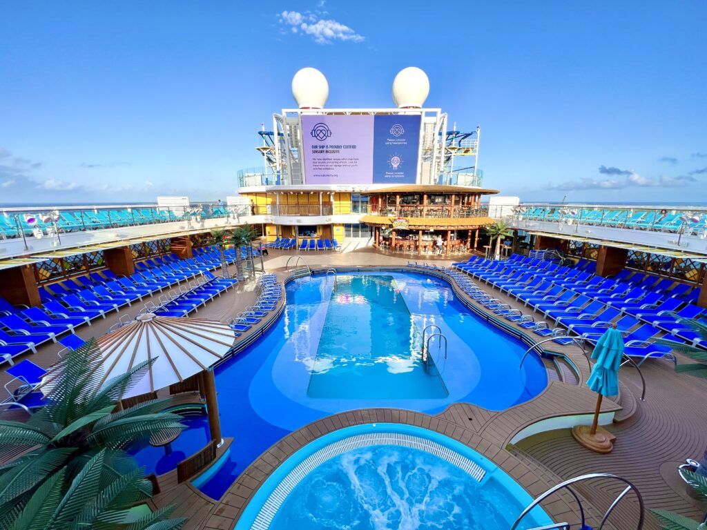 What Is The Best Deck On A Cruise Ship