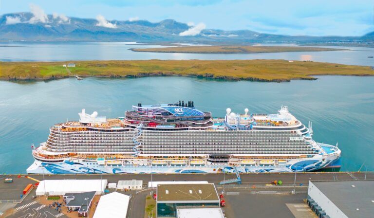 cruises to iceland july 2024