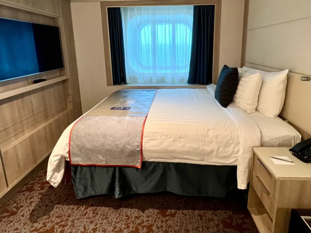 Complete Guide to Cruising Solo: What Solo Cruisers Need to Know About Cruising Single
