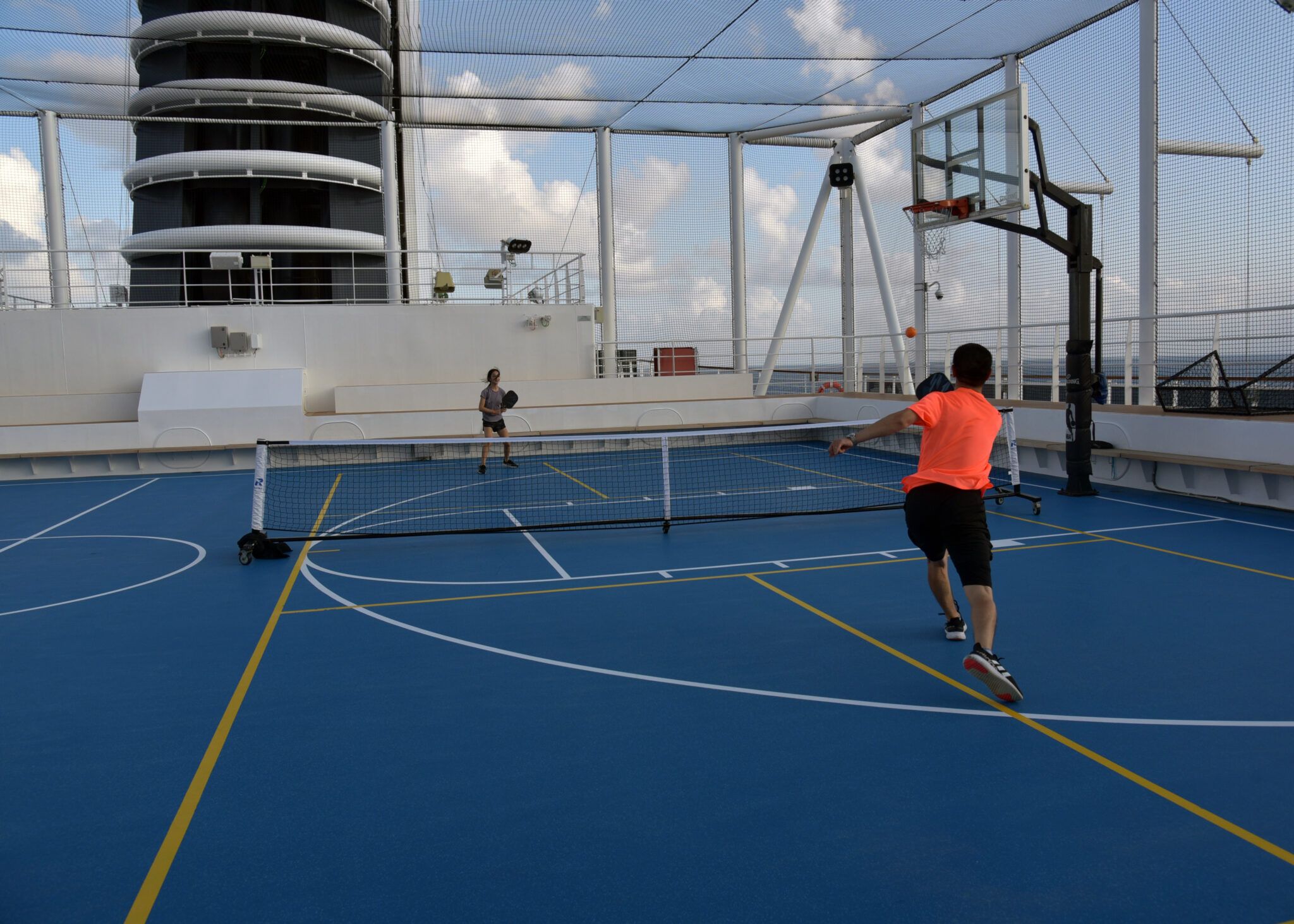 The Complete Guide to Popular Cruise Ships With Pickleball Courts