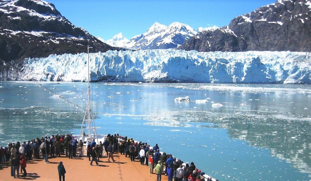 Hubbard Glacier vs. Glacier Bay: Which Alaska Cruise is the Best?