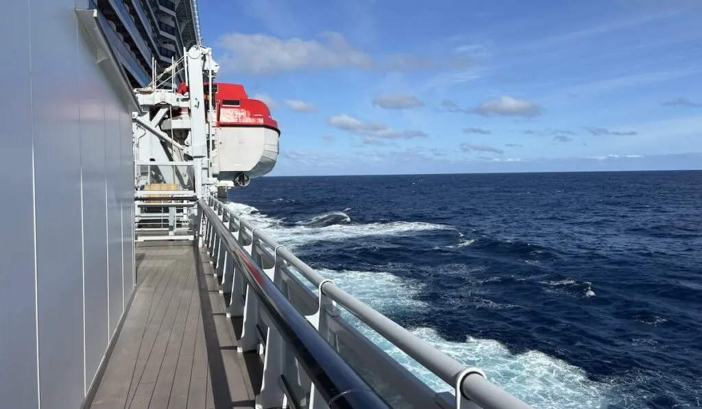 valiant lady transatlantic crossing outer deck