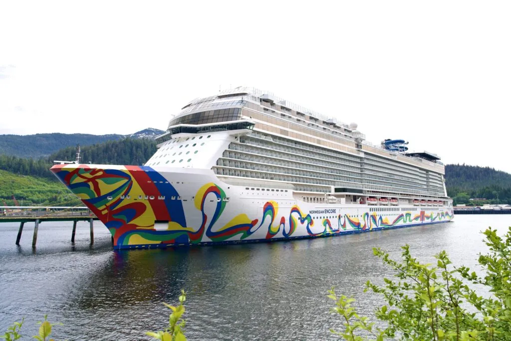 norwegian encore alaska