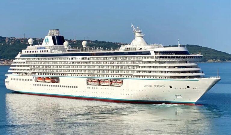 Crystal Serenity Completes Sea Trials