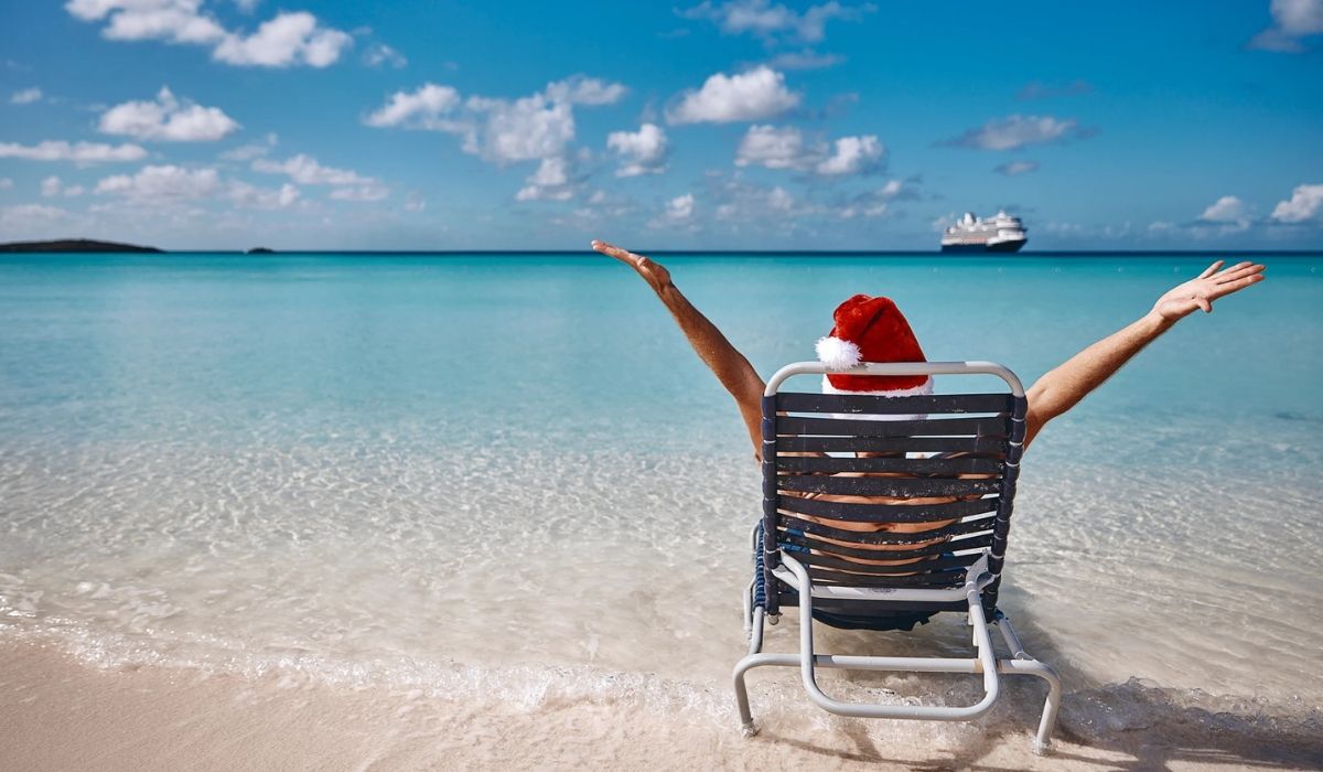 Holland America Line Features Festive Cruises for the Holidays