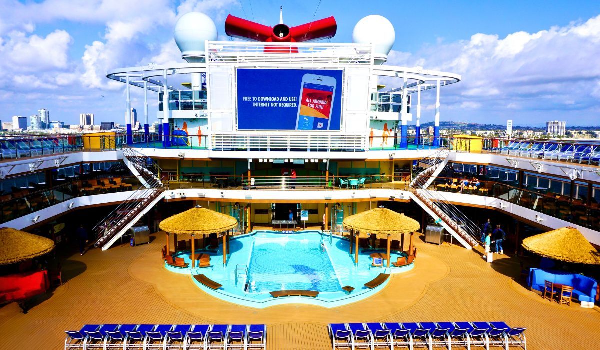 15 Things Not Included in the Price of a Cruise