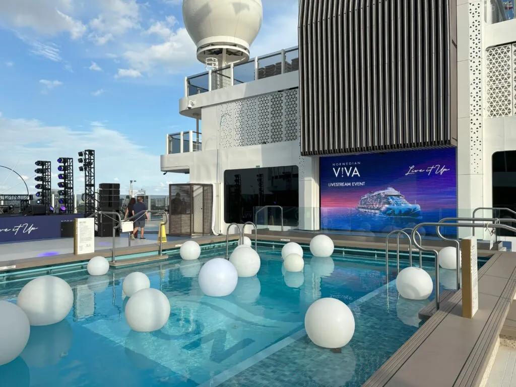 My First Impressions of Norwegian Viva