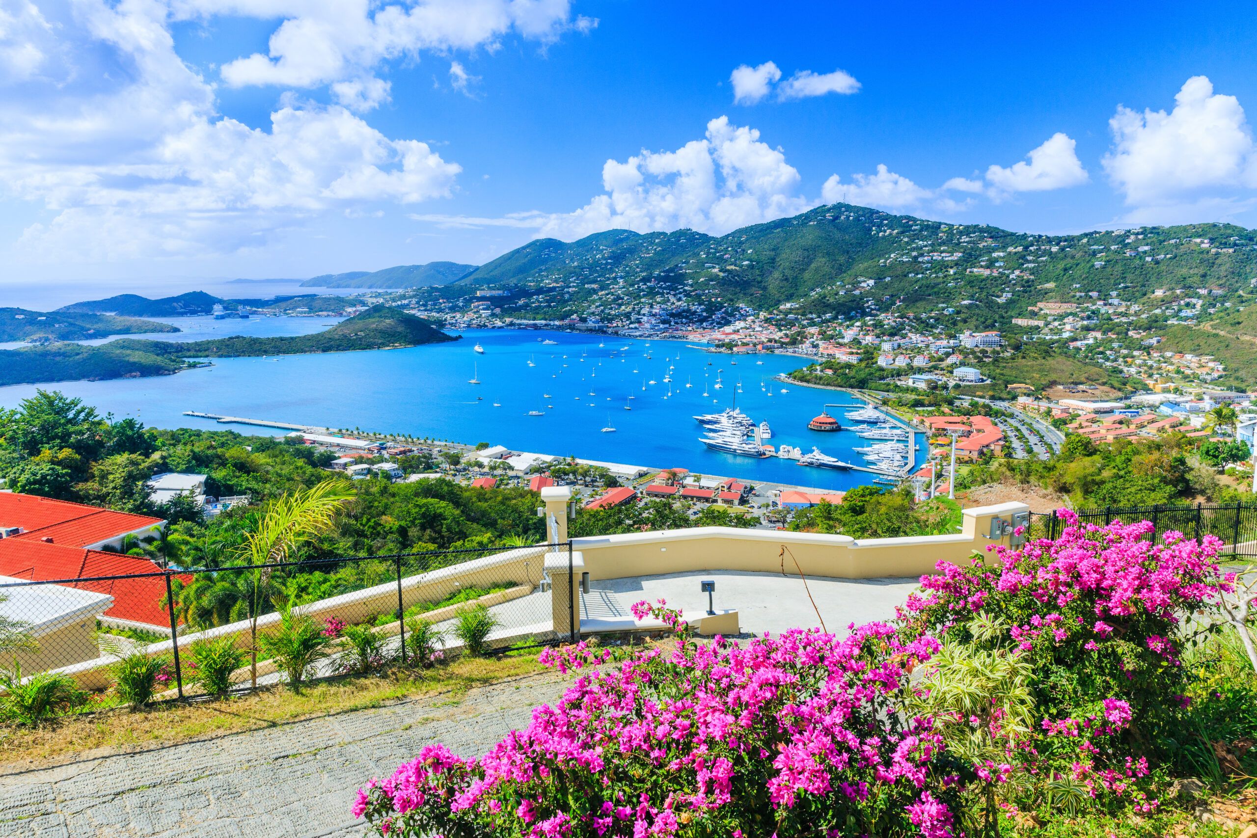 panaromic-view-of-st-thomas-US-virgin-islands - EatSleepCruise.com