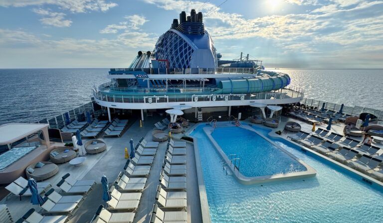 norwegian aqua main pool deck featured