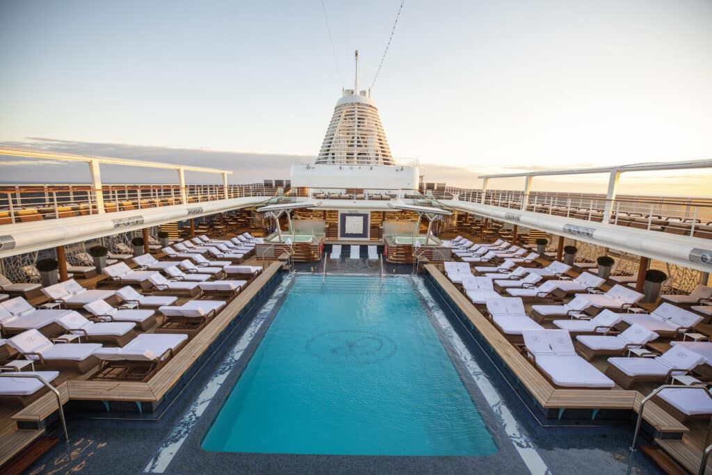 regent seven seas cruises seven seas splendor pool deck