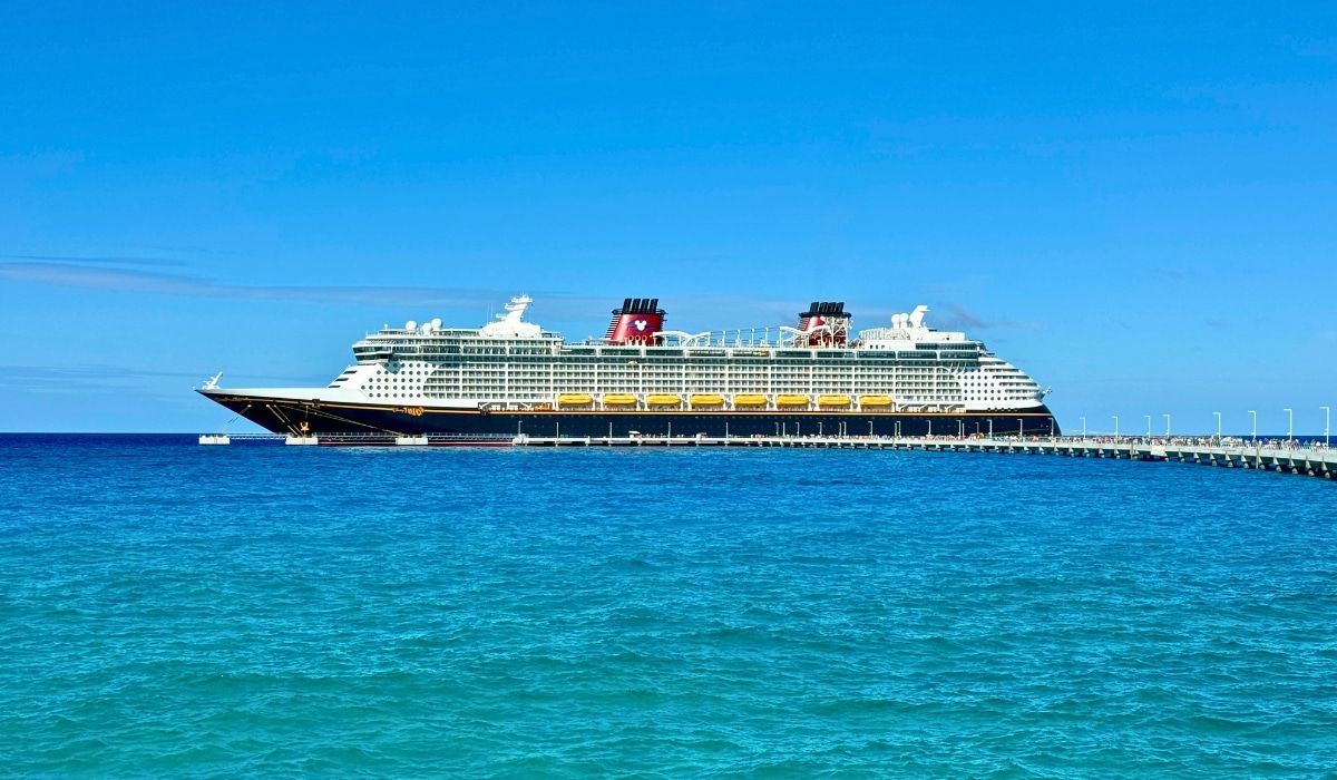 We Took a Disney Fantasy Cruise to Lookout Cay – Here’s Our Day-By-Day Cruise Review