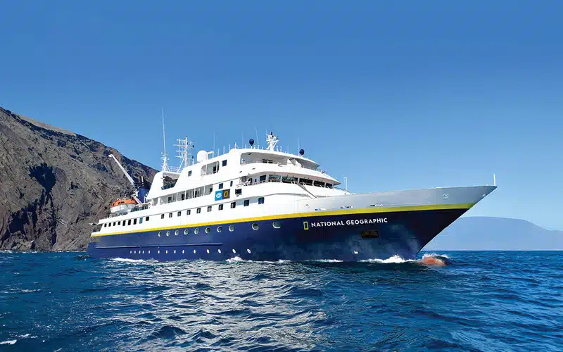 lindblad expeditions galapagos vessel