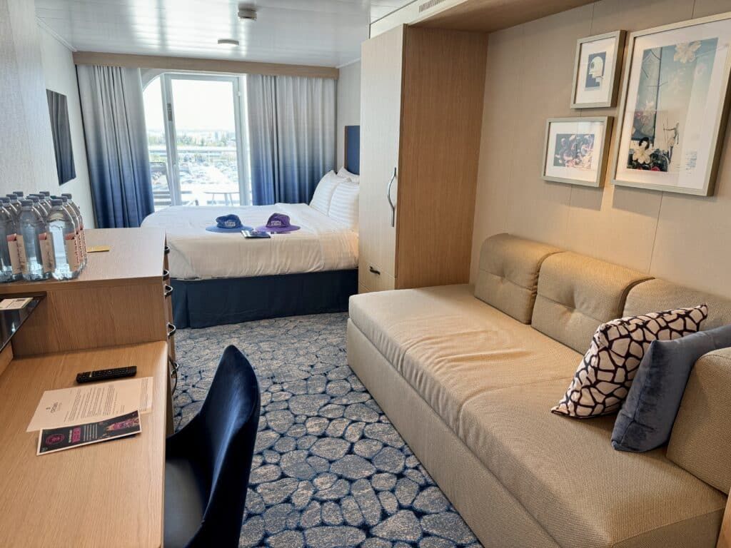 Utopia of the Seas balcony room