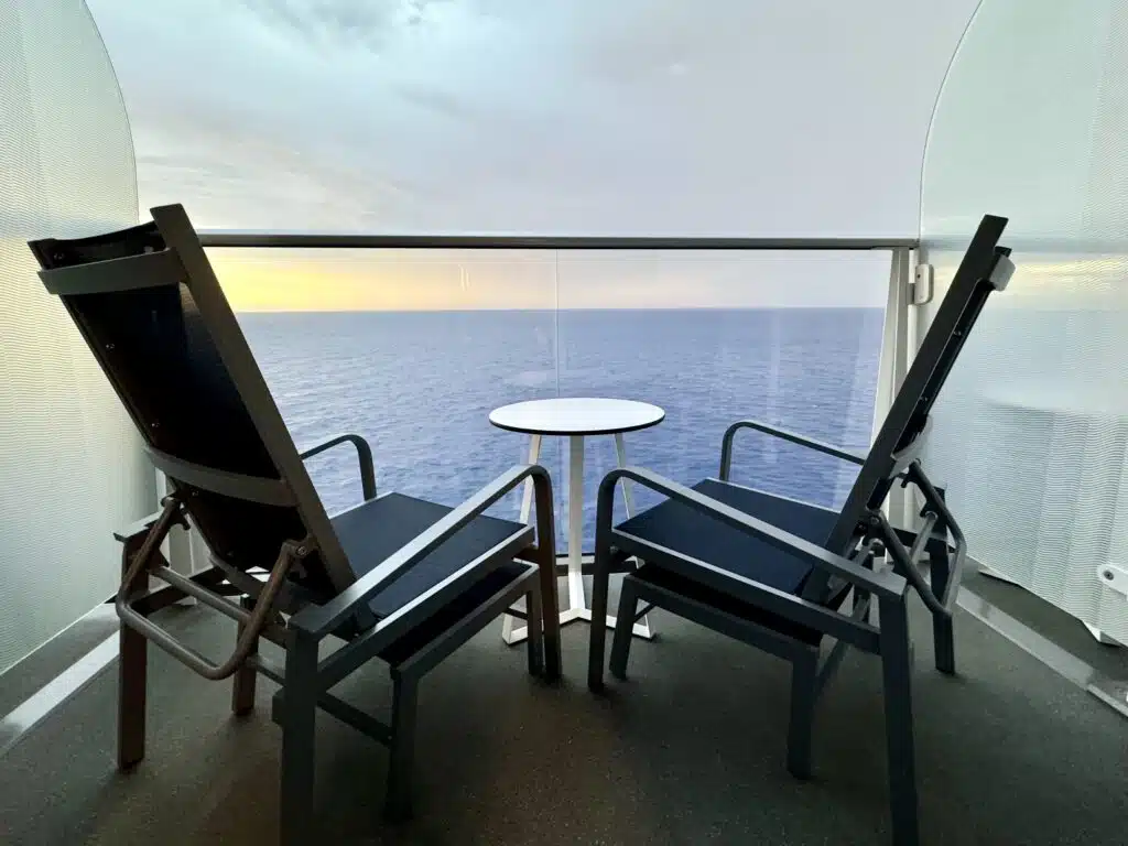 Utopia of the Seas balcony room