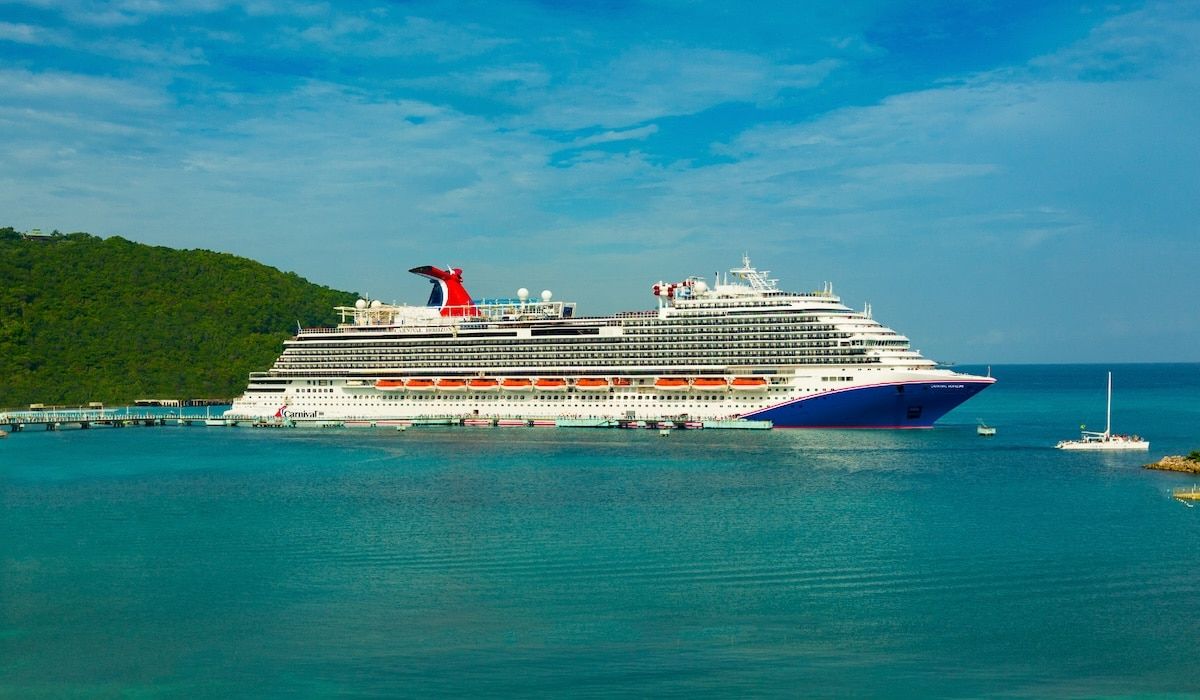 carnival horizon exterior