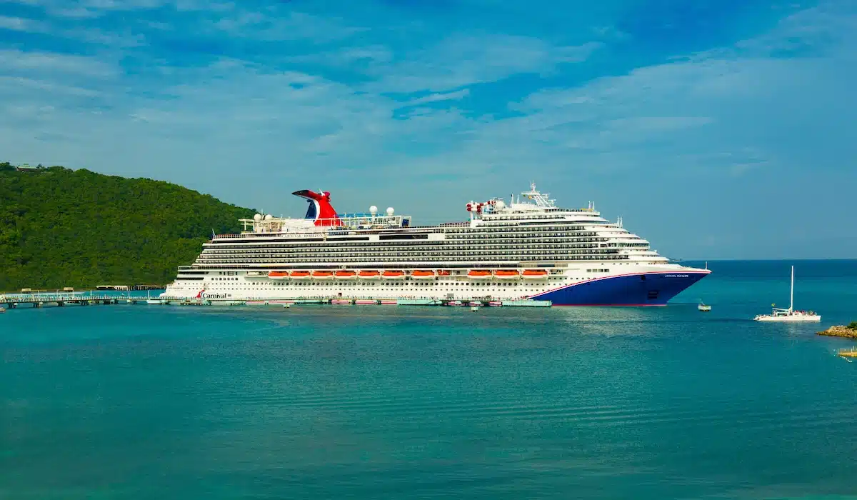 carnival horizon exterior