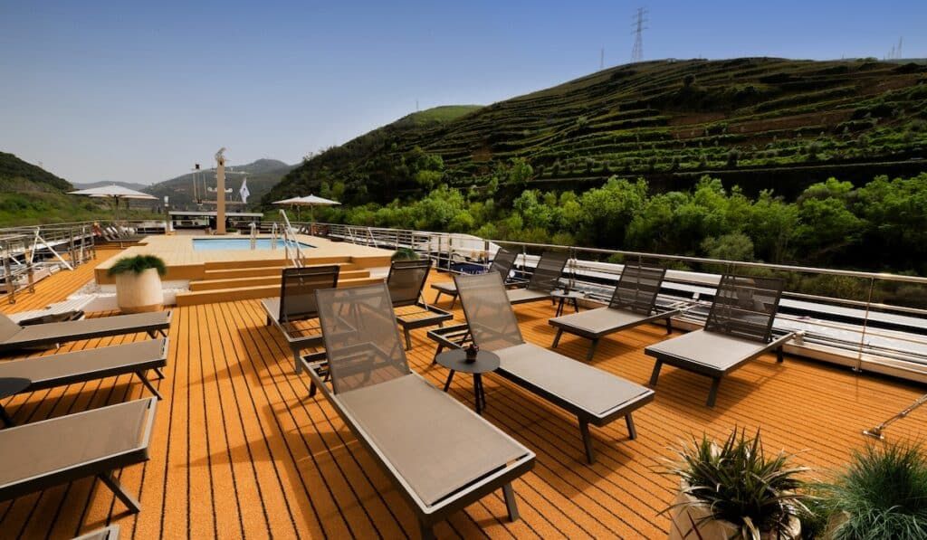 alegria avalon waterways sky deck