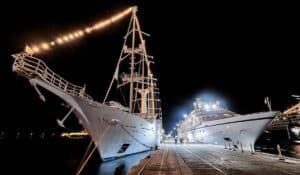 windstar cruises ship meet up wind spirit star legend kusadasi