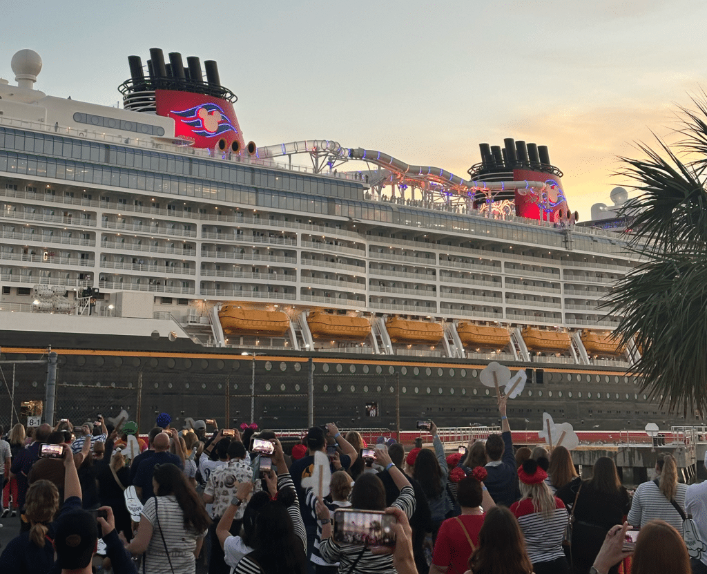 disney treasure arrives in port canaveral