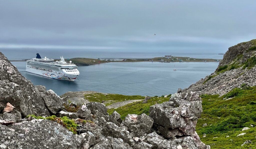 atlantic canada cruise ship