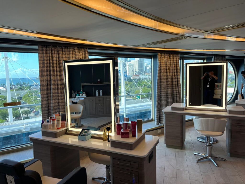 zaandam salon holland america